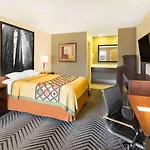Super 8 By Wyndham Fortuna