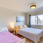 Airy Fortuna Apartment With Deck!