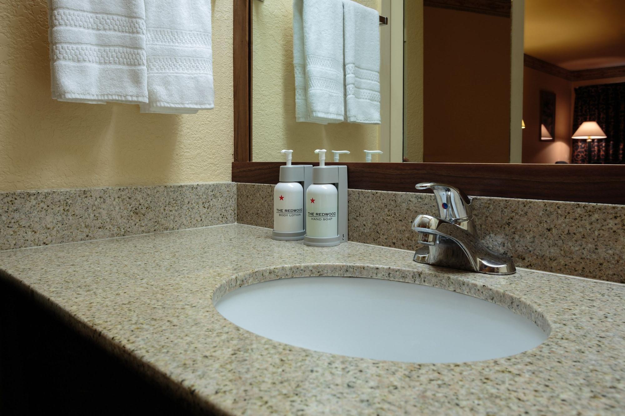The Redwood Riverwalk, A Boutique Hotel 3*