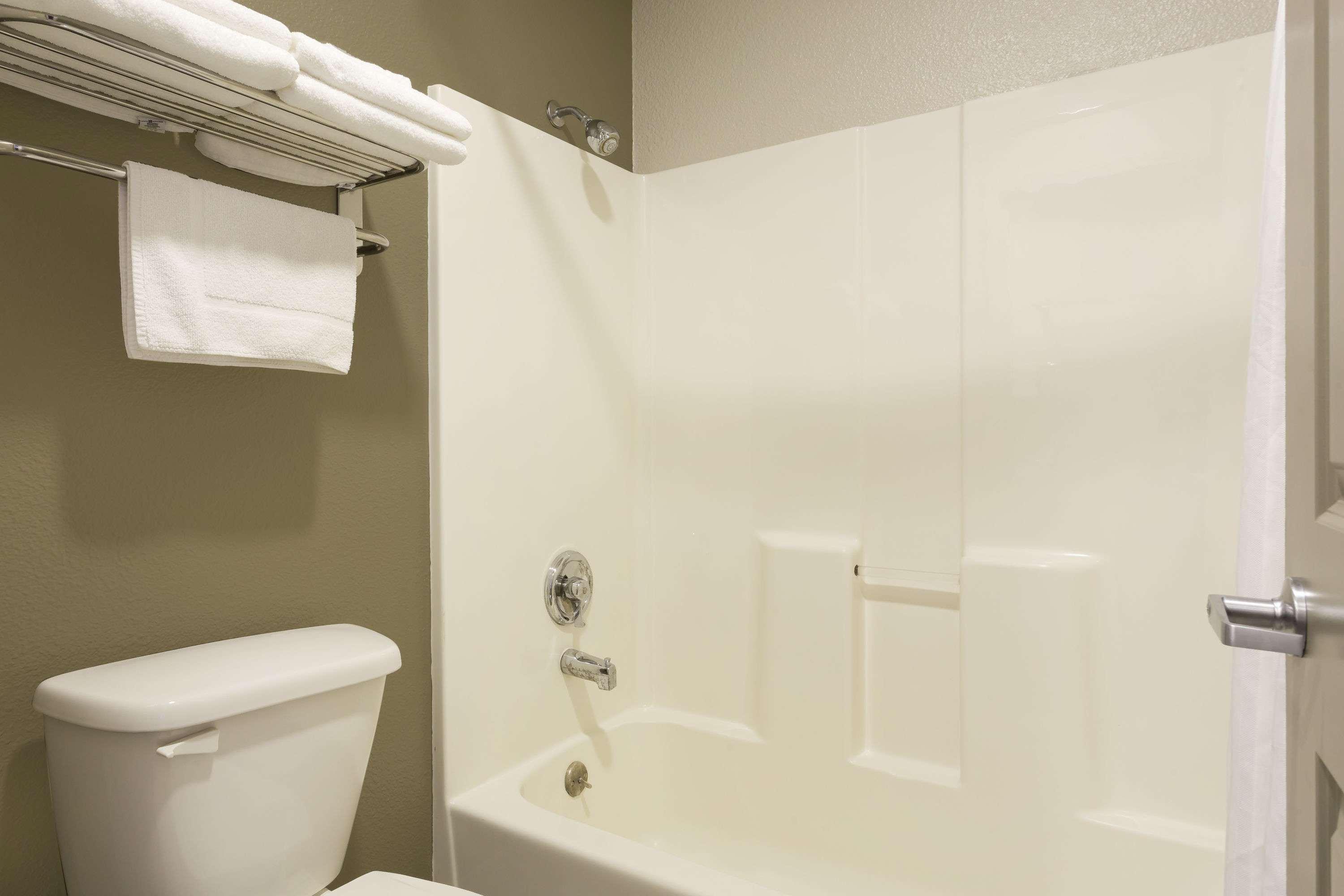 Super 8 By Wyndham Hotel Fortuna
