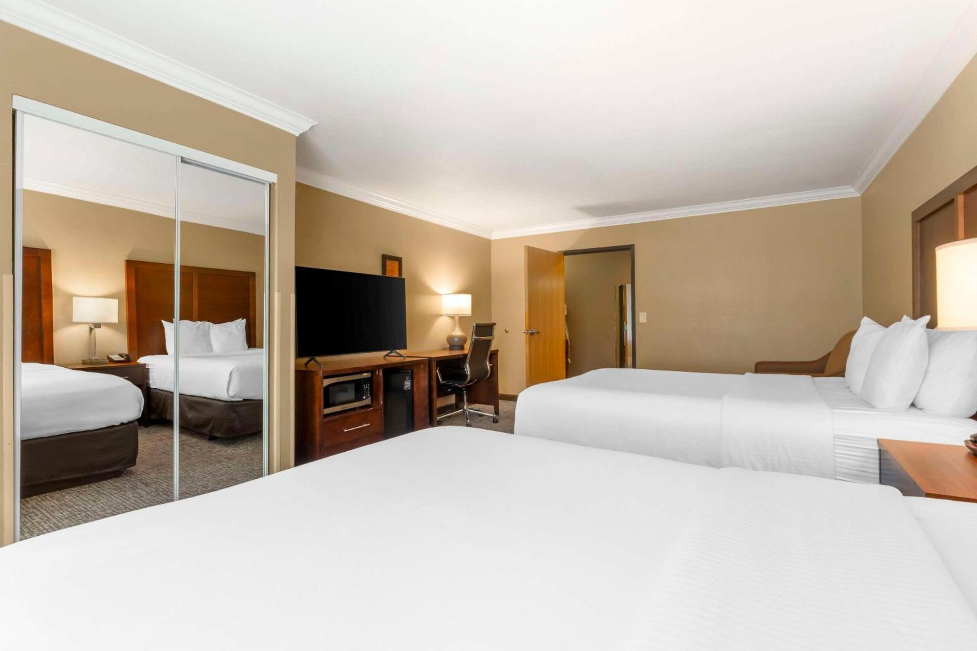 Comfort & Redwood Country Fortuna