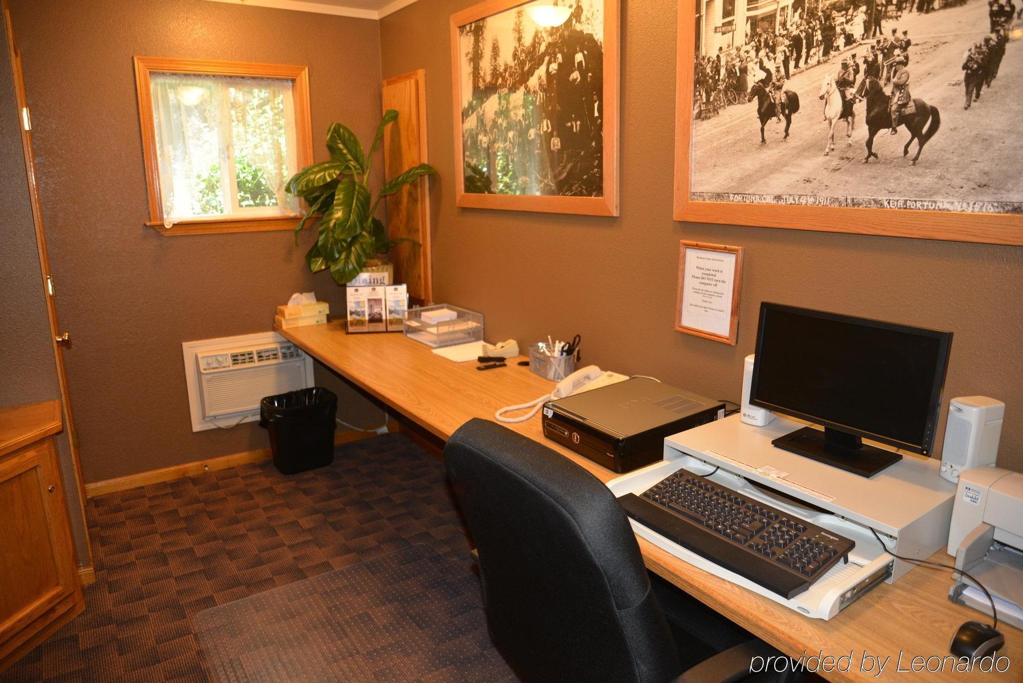 Hotel Western Country 3*