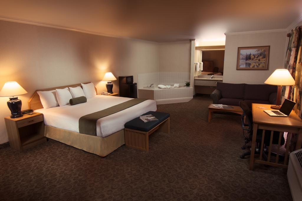 Hotel The Redwood Riverwalk, A Boutique