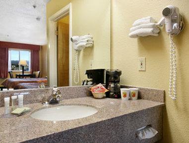Super 8 By Wyndham Hotel