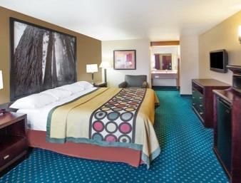 Hotel Super 8 By Wyndham 2*