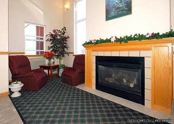 Hotel Comfort & Redwood Country