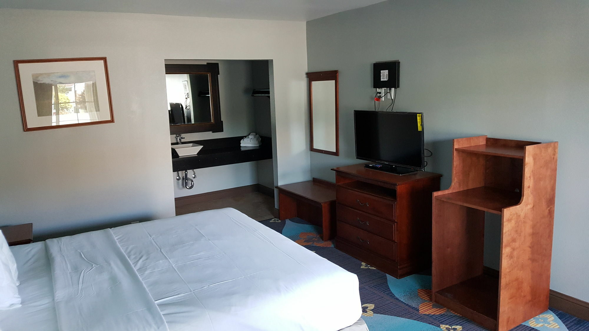 Inn Redwood