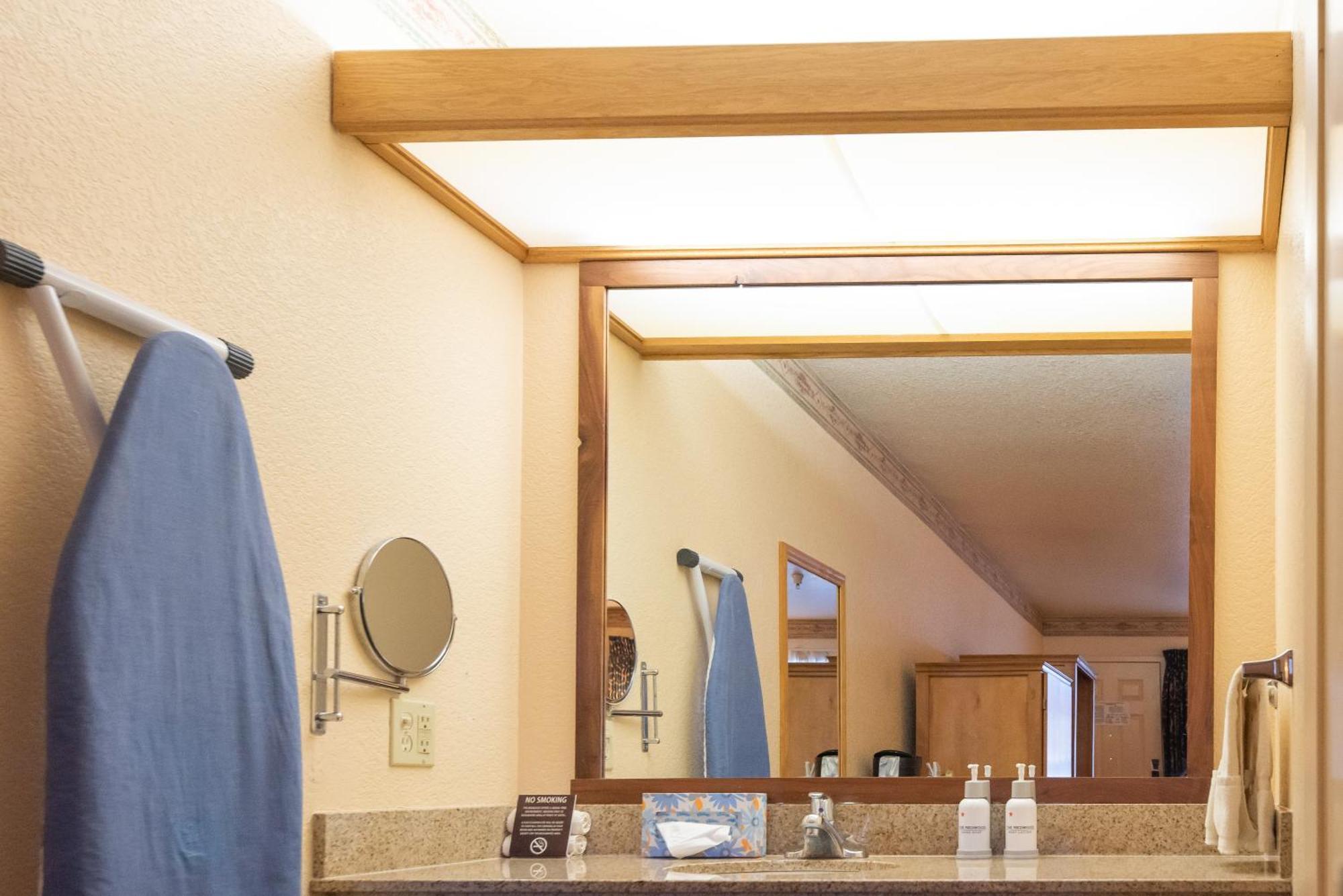 The Redwood Riverwalk, A Boutique Hotel 3*
